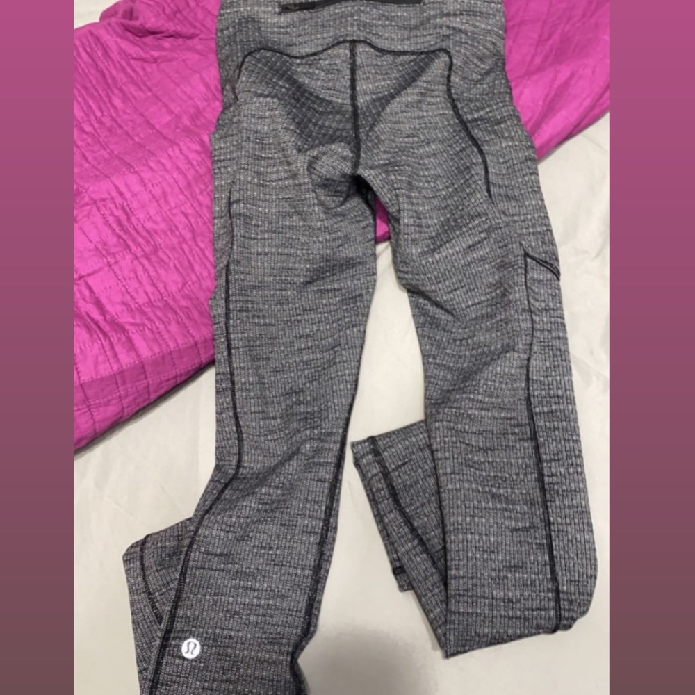 lululemon leggings size 2 great condition